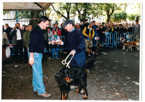 2000 Cans de caza 21
