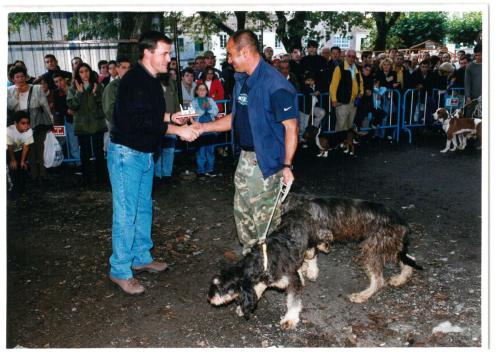 2000 Cans de caza 46