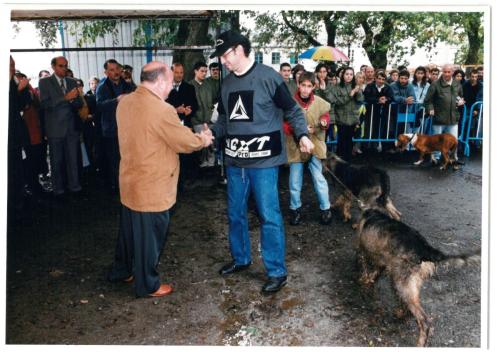 2000 Cans de caza 53